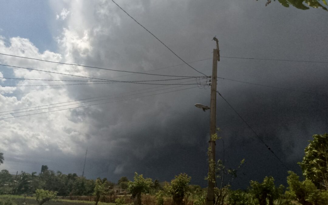 Frente frío causa lluvias e inundaciones en el occidente de Cuba