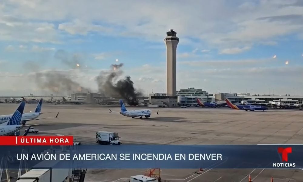 Avión de American Airlines se incendia tras aterrizar en Denver